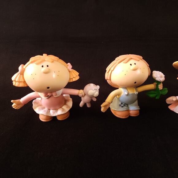 Vintage Bumpkins Lot 4 Girl & Boy 2.5" Toy Figure Fabrizio George Good 1985 PVC - Picture 3 of 11